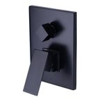 GRIFERIA-PARA-DUCHA-MONOCONTROL-KUADRAT-CON-SALIDA-A-BANERA-ACABADO-NEGRO-LECCO-LECCOG249_2